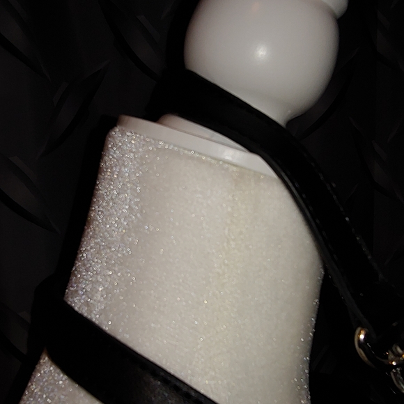 Nine West Purse - Picture 3 of 8